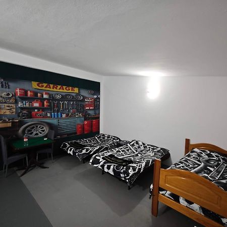 Garage4Me Pool Opcional Hotel Esmoriz Eksteriør billede