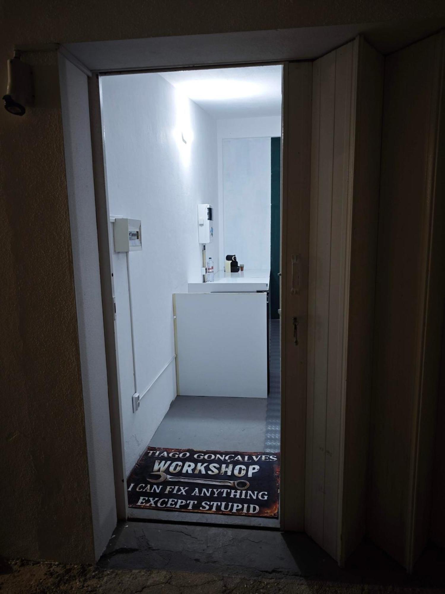 Garage4Me Pool Opcional Hotel Esmoriz Eksteriør billede